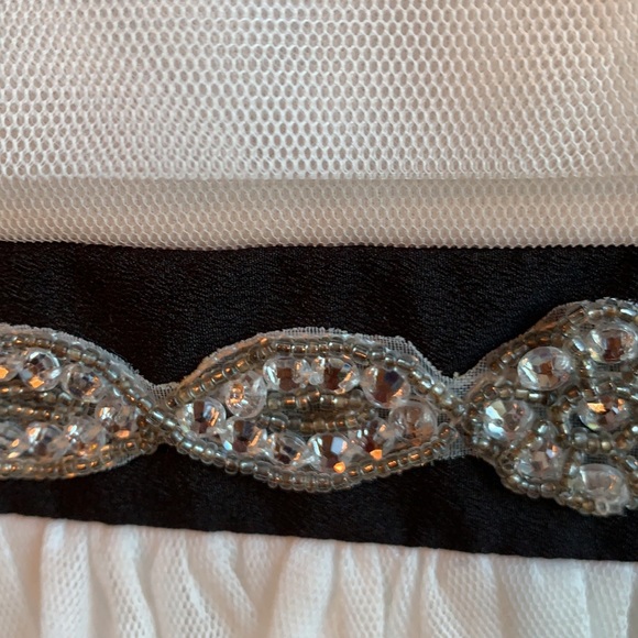 Dress - Picture 2 of 7